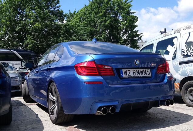 BMW M5 F10 2011