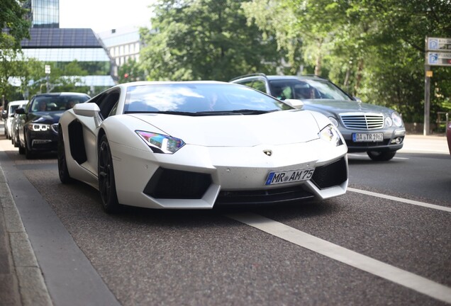 Lamborghini Aventador LP700-4