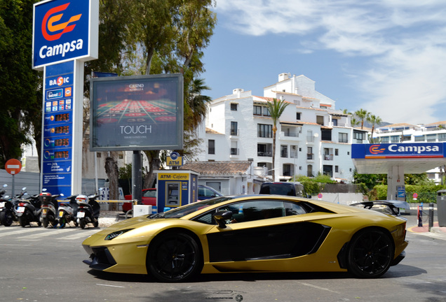 Lamborghini Aventador LP700-4