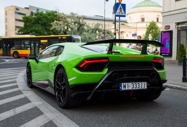 Lamborghini Huracán LP640-4 Performante