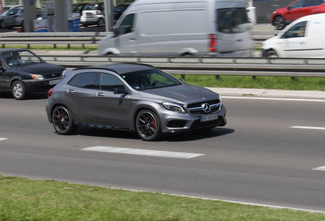 Mercedes-Benz GLA 45 AMG X156