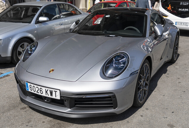 Porsche 992 Carrera 4S