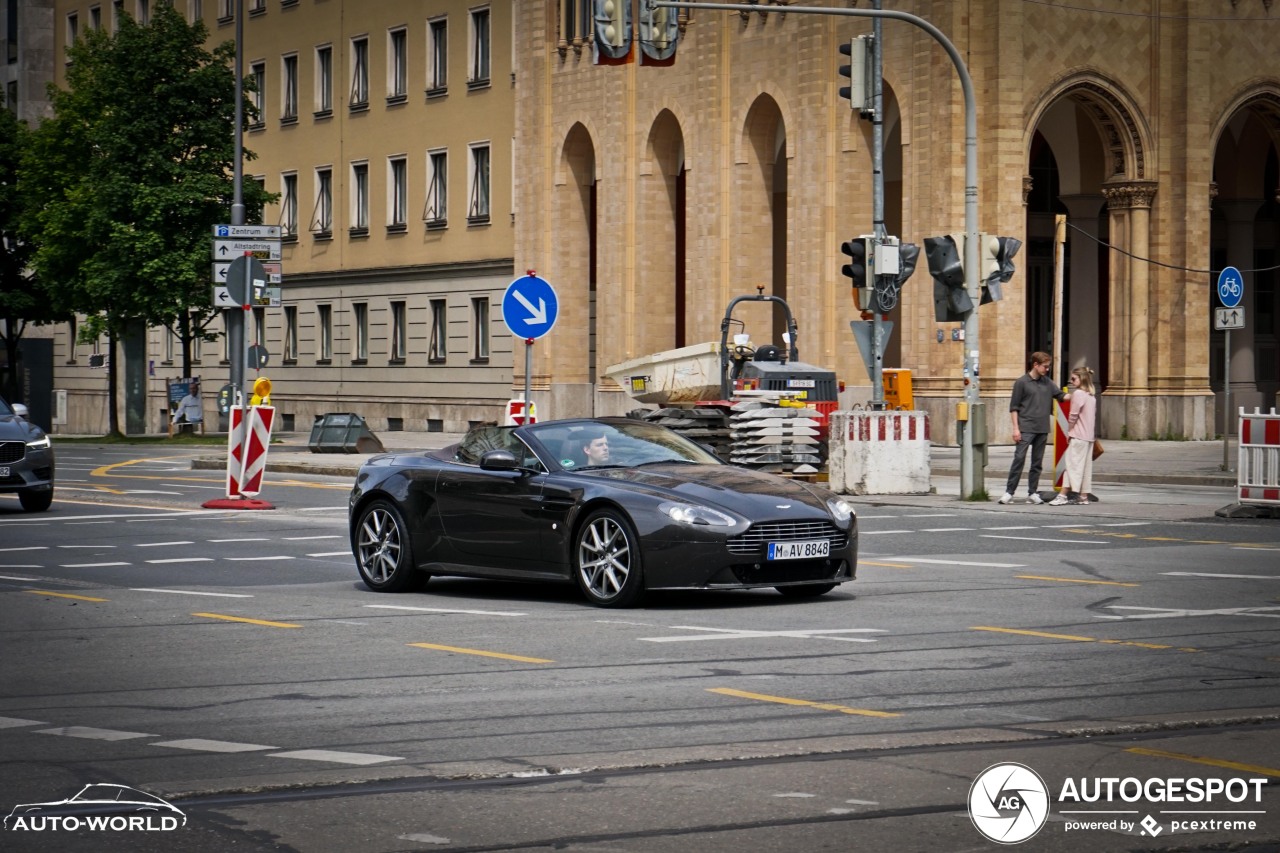 Aston Martin V8 Vantage S Roadster