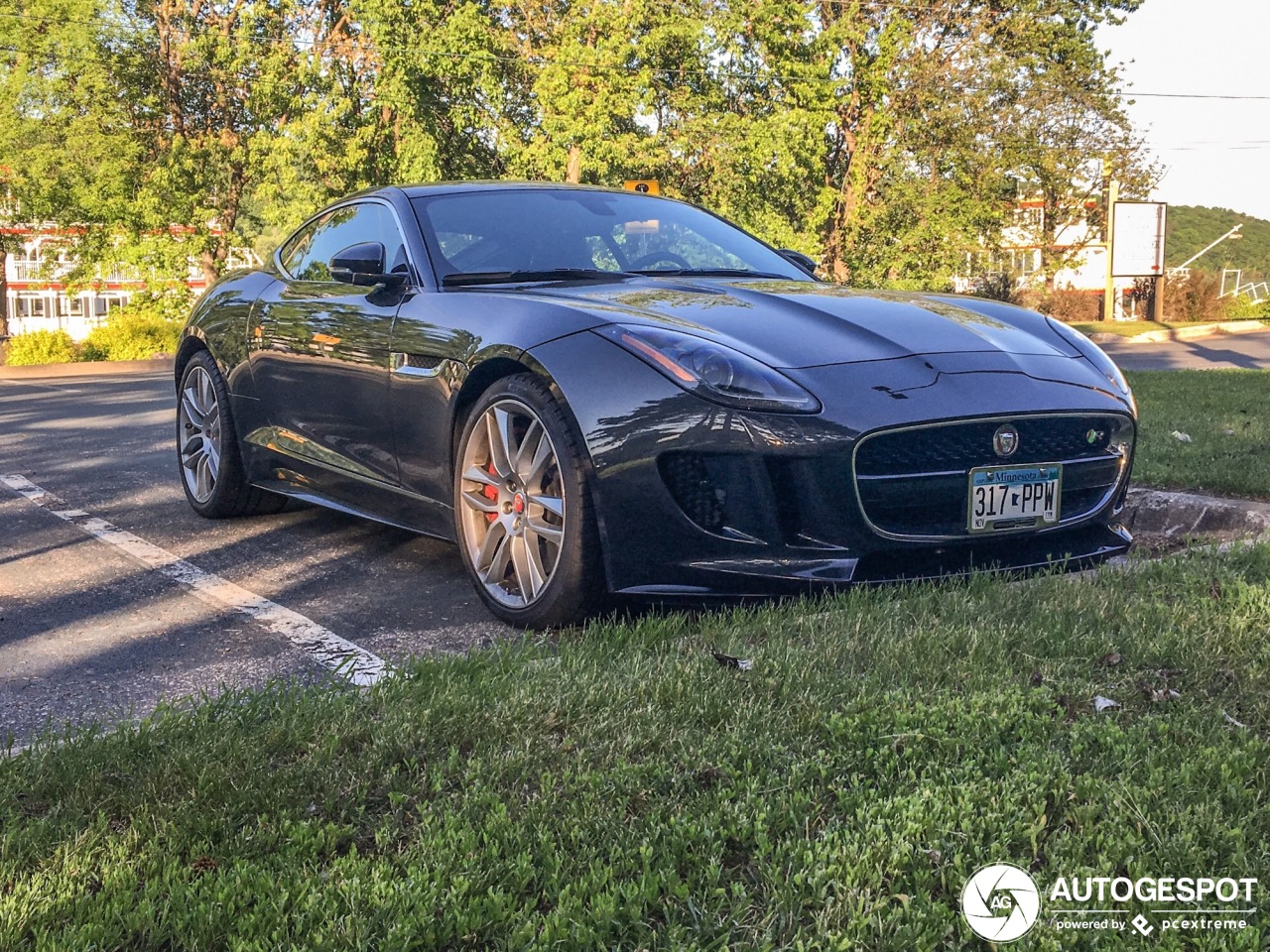 Jaguar F-TYPE R Coupé