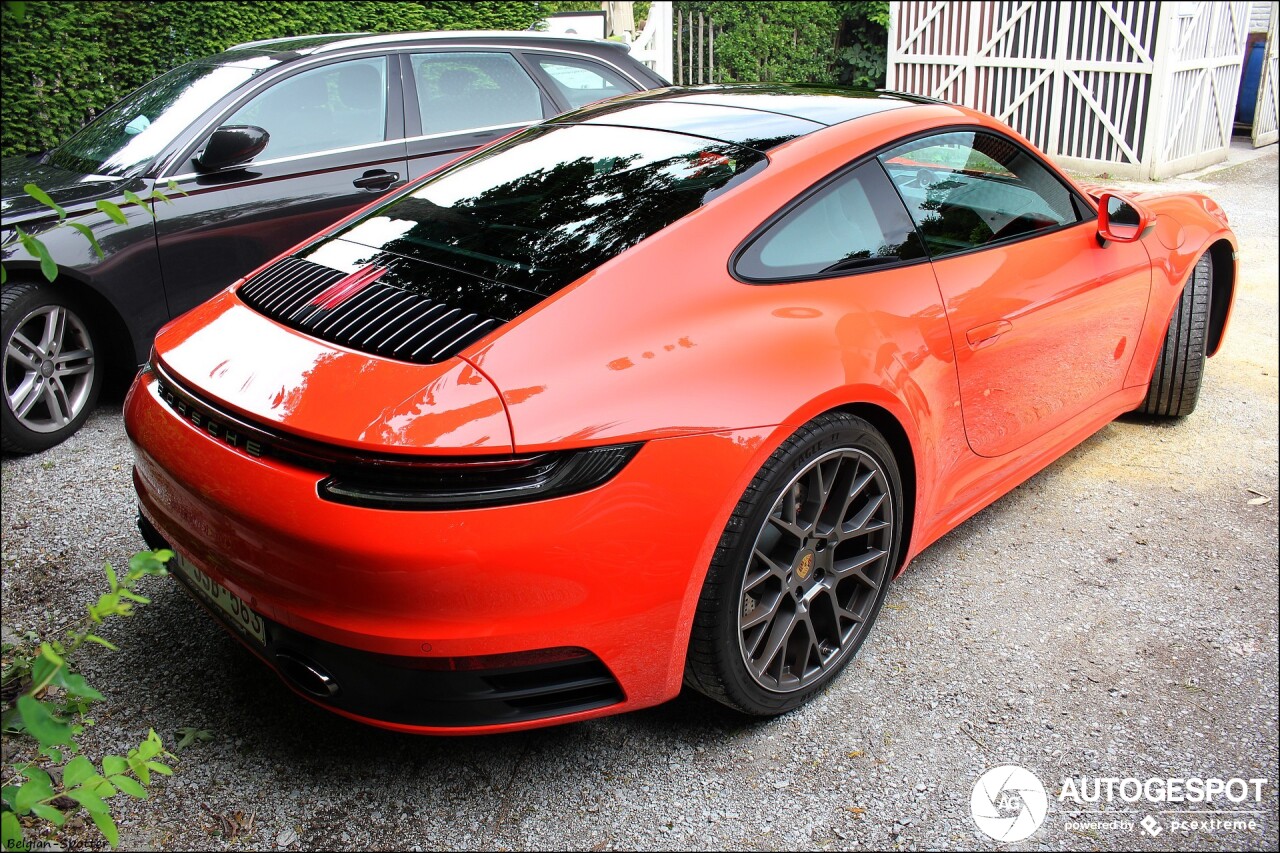 Porsche 992 Carrera 4S