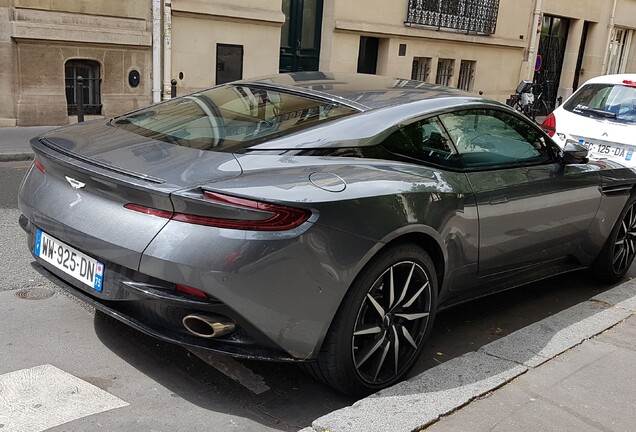 Aston Martin DB11