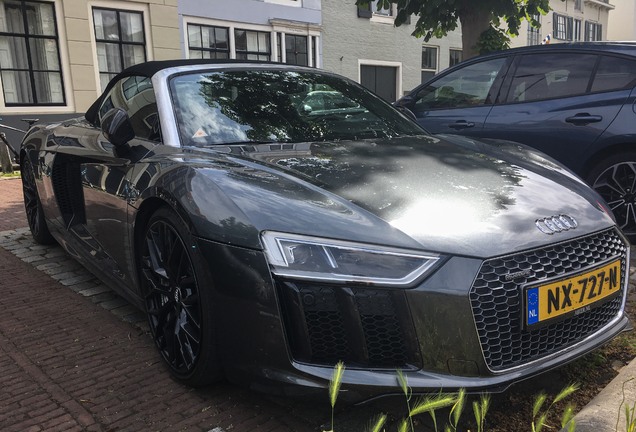 Audi R8 V10 Spyder 2016