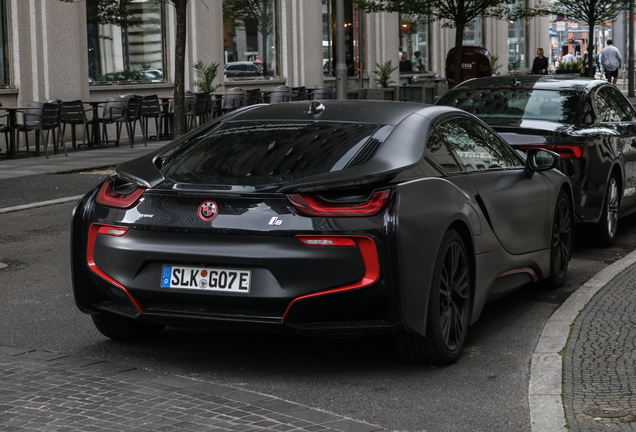 BMW i8