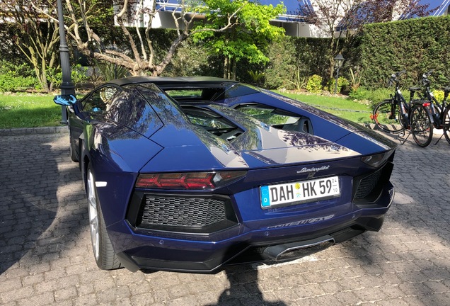 Lamborghini Aventador LP700-4 Roadster