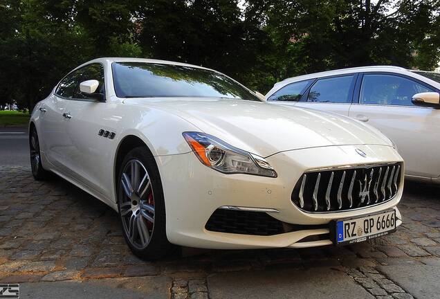 Maserati Quattroporte S Q4 GranLusso