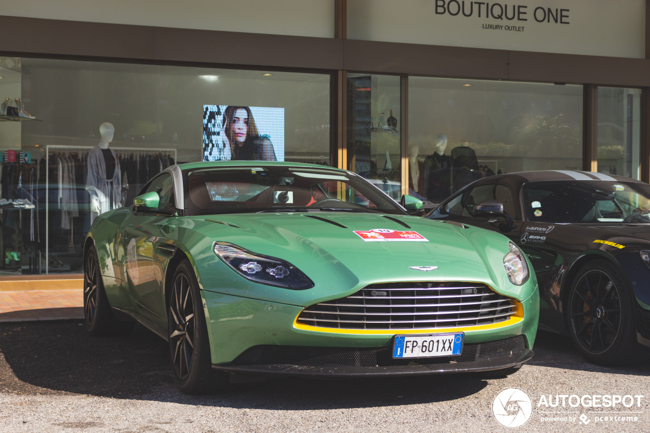 Aston Martin DB11