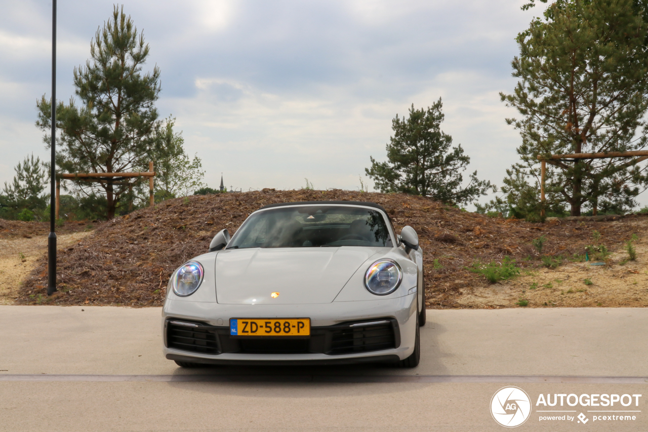 Porsche 992 Carrera 4S Cabriolet