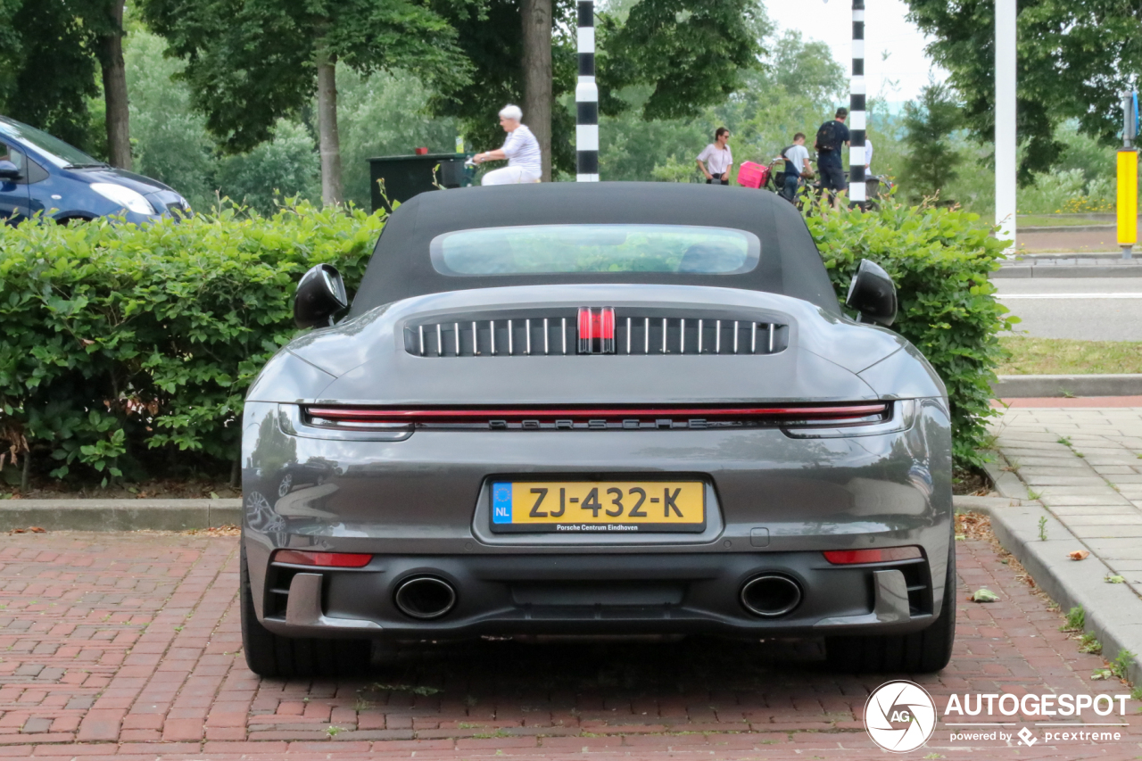 Porsche 992 Carrera 4S Cabriolet