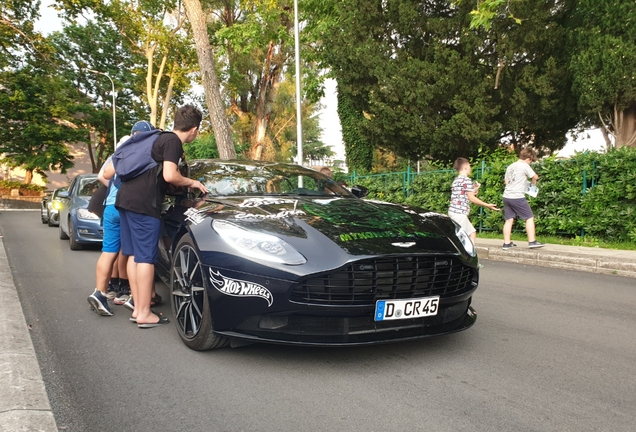 Aston Martin DB11