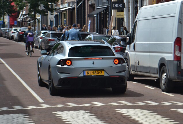 Ferrari GTC4Lusso