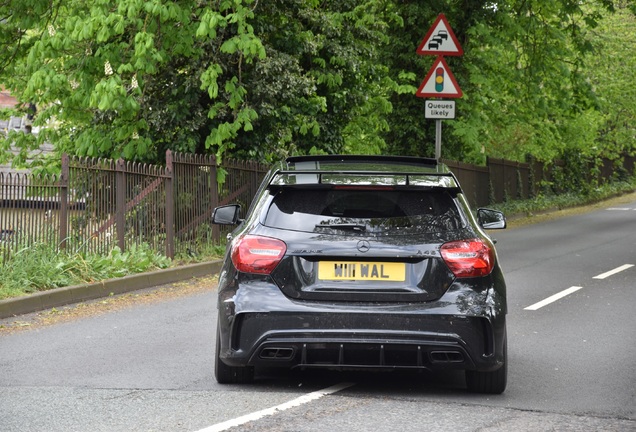 Mercedes-AMG A 45 W176 2015