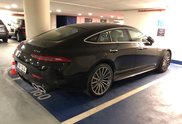 Mercedes-AMG GT 63 X290