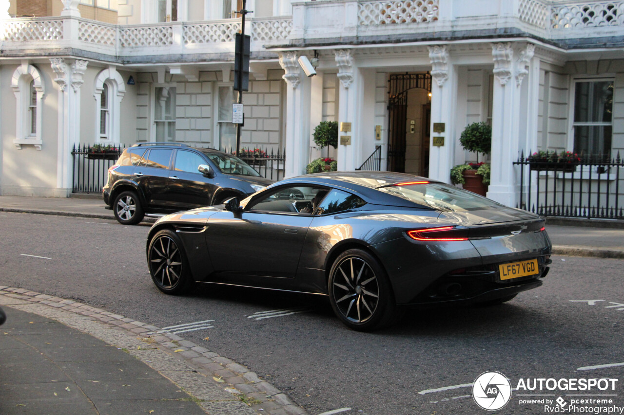 Aston Martin DB11