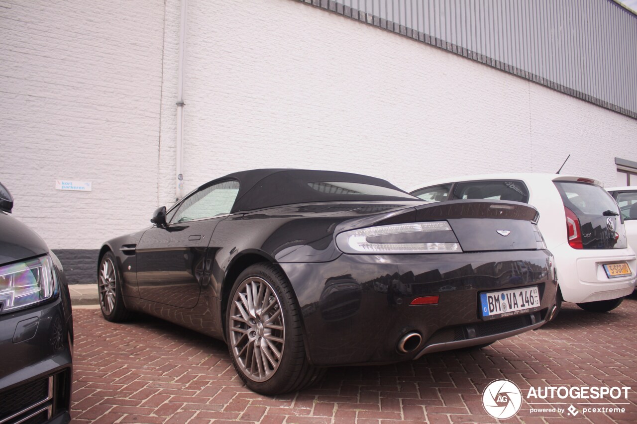 Aston Martin V8 Vantage Roadster