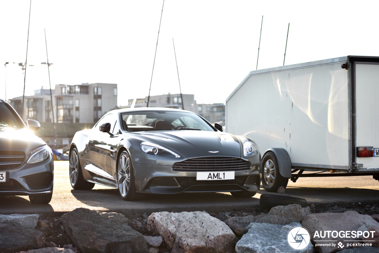 Aston Martin Vanquish 2013