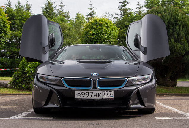 BMW i8