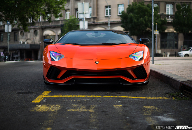 Lamborghini Aventador S LP740-4 Roadster