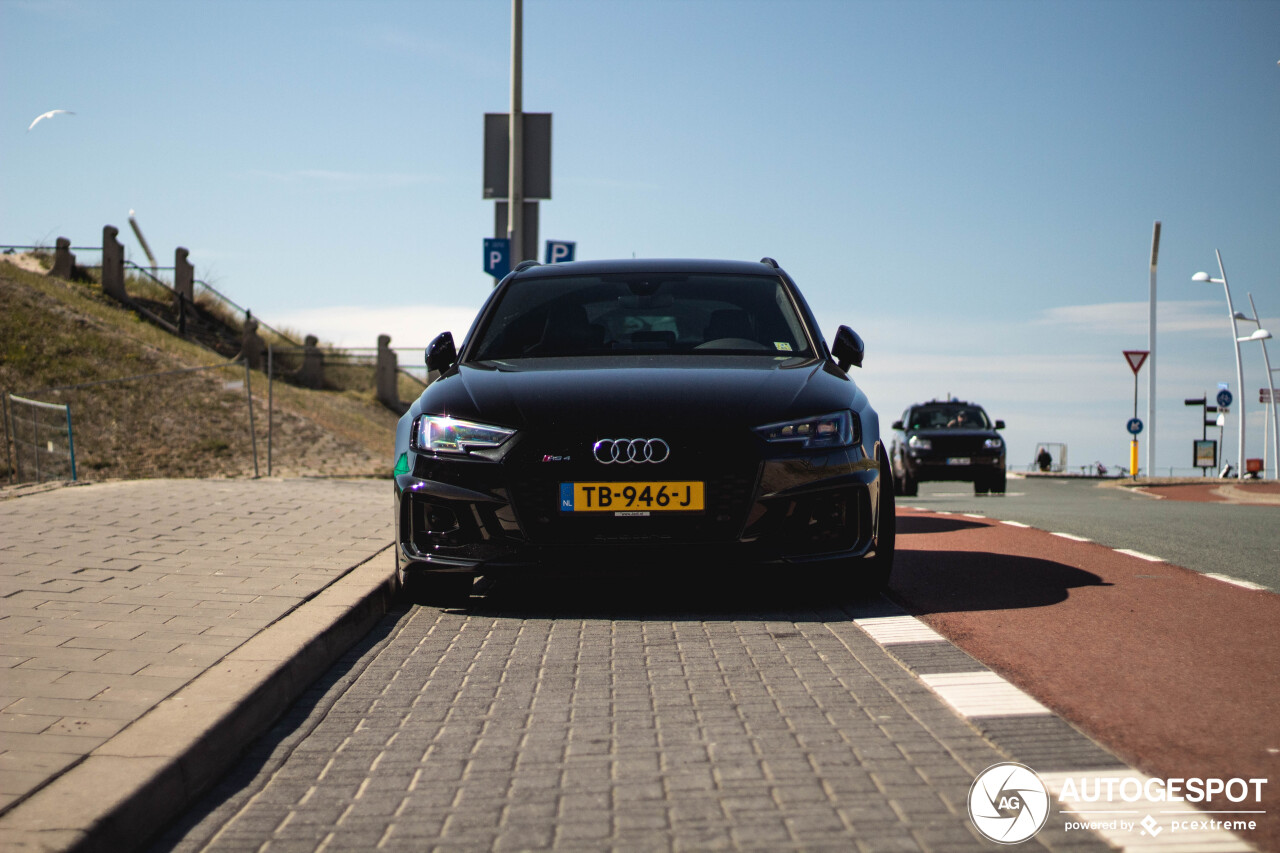 Audi RS4 Avant B9