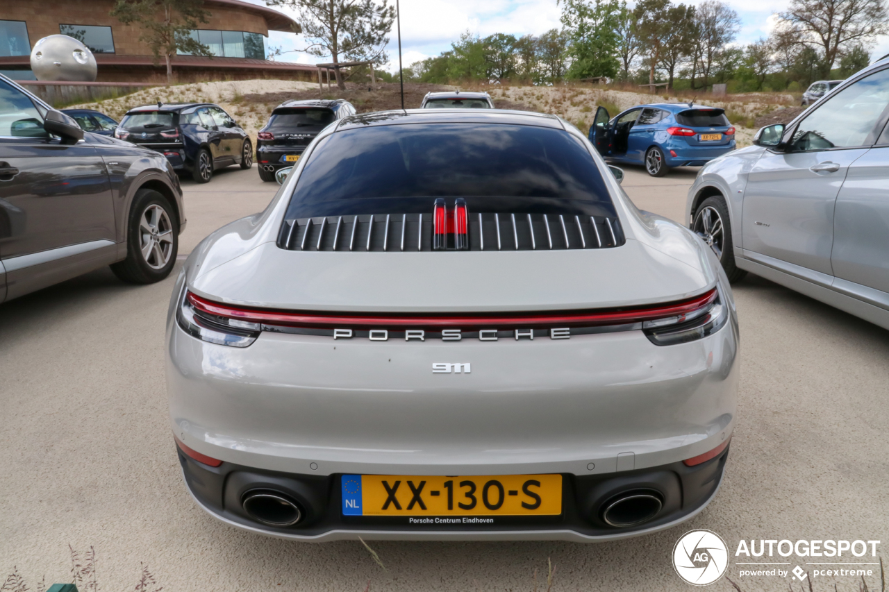 Porsche 992 Carrera 4S