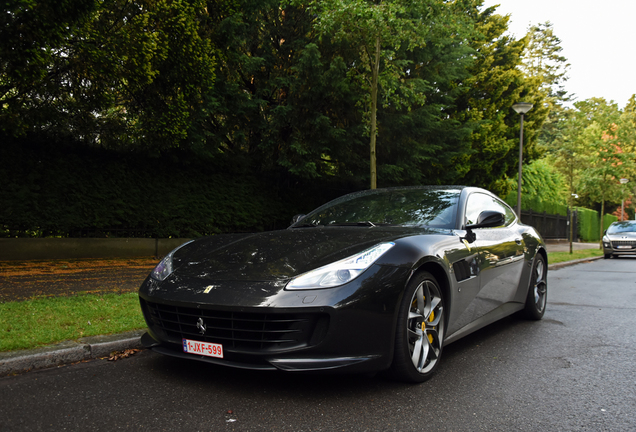 Ferrari GTC4Lusso T