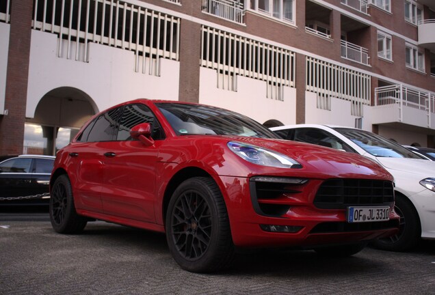 Porsche 95B Macan GTS