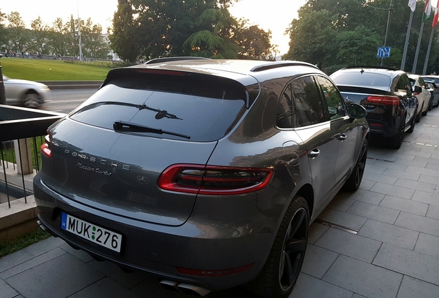 Porsche 95B Macan Turbo