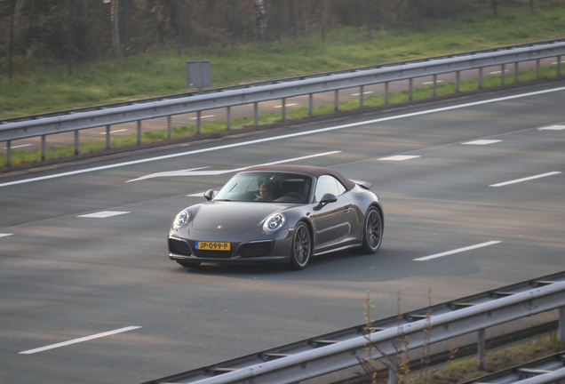 Porsche 991 Carrera 4S Cabriolet MkII