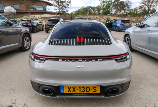 Porsche 992 Carrera 4S