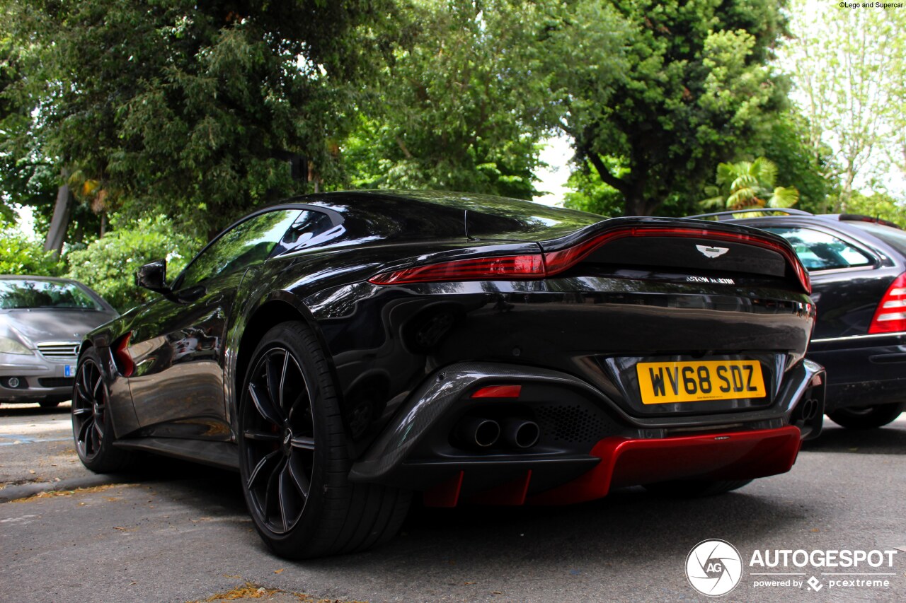 Aston Martin V8 Vantage 2018