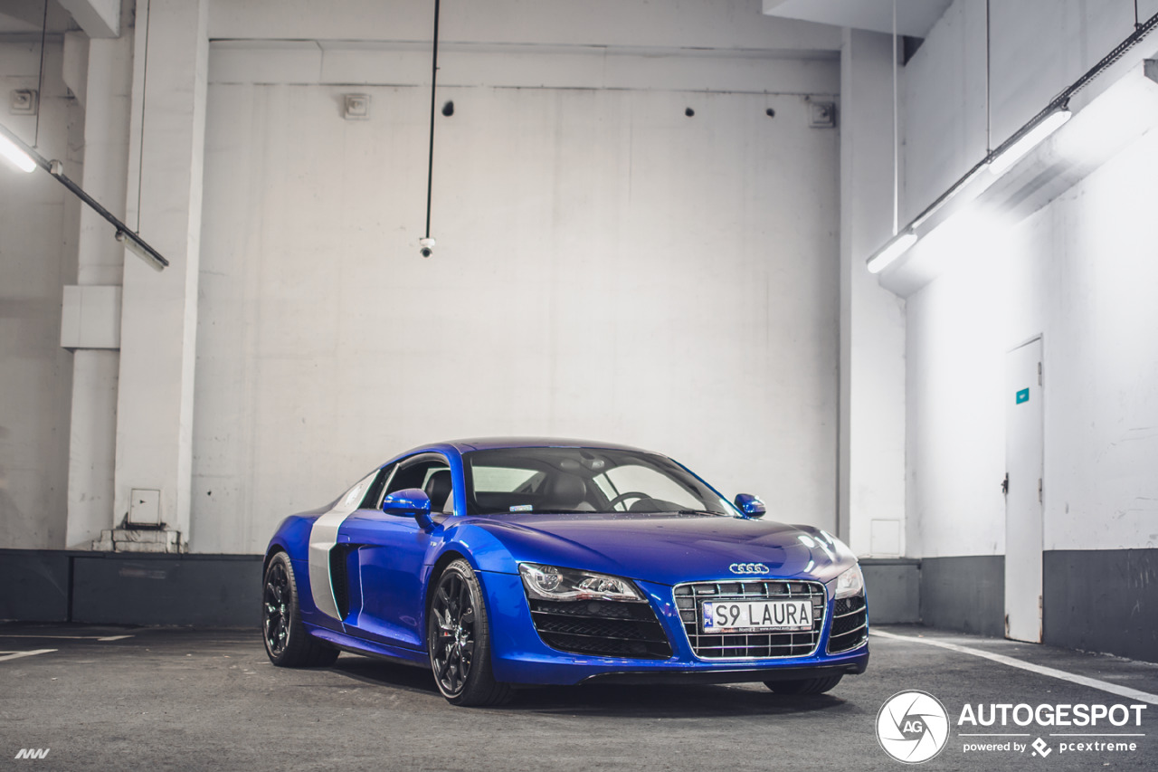 Audi R8 V10