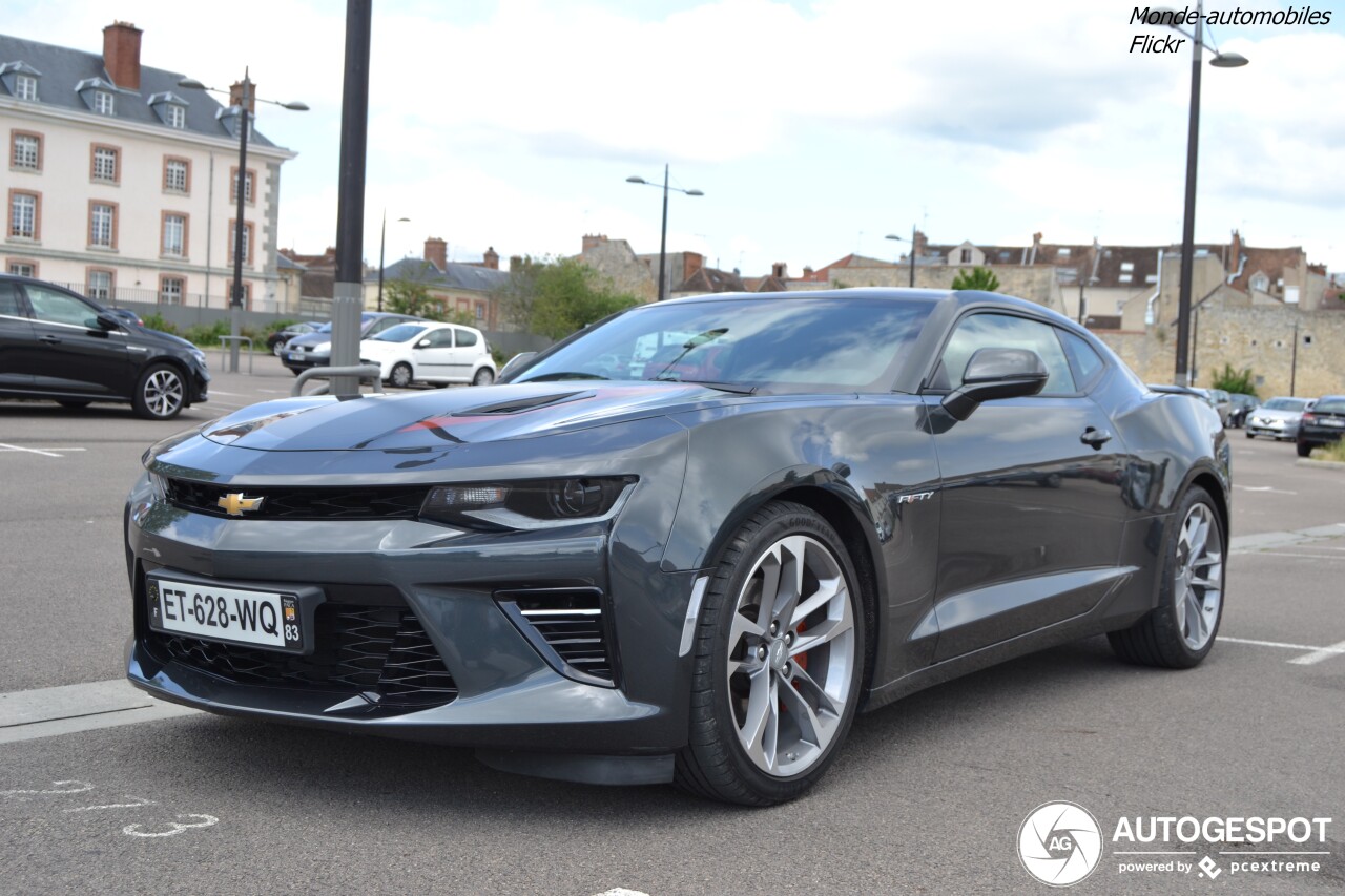 Chevrolet Camaro SS 2016 50th Anniversary