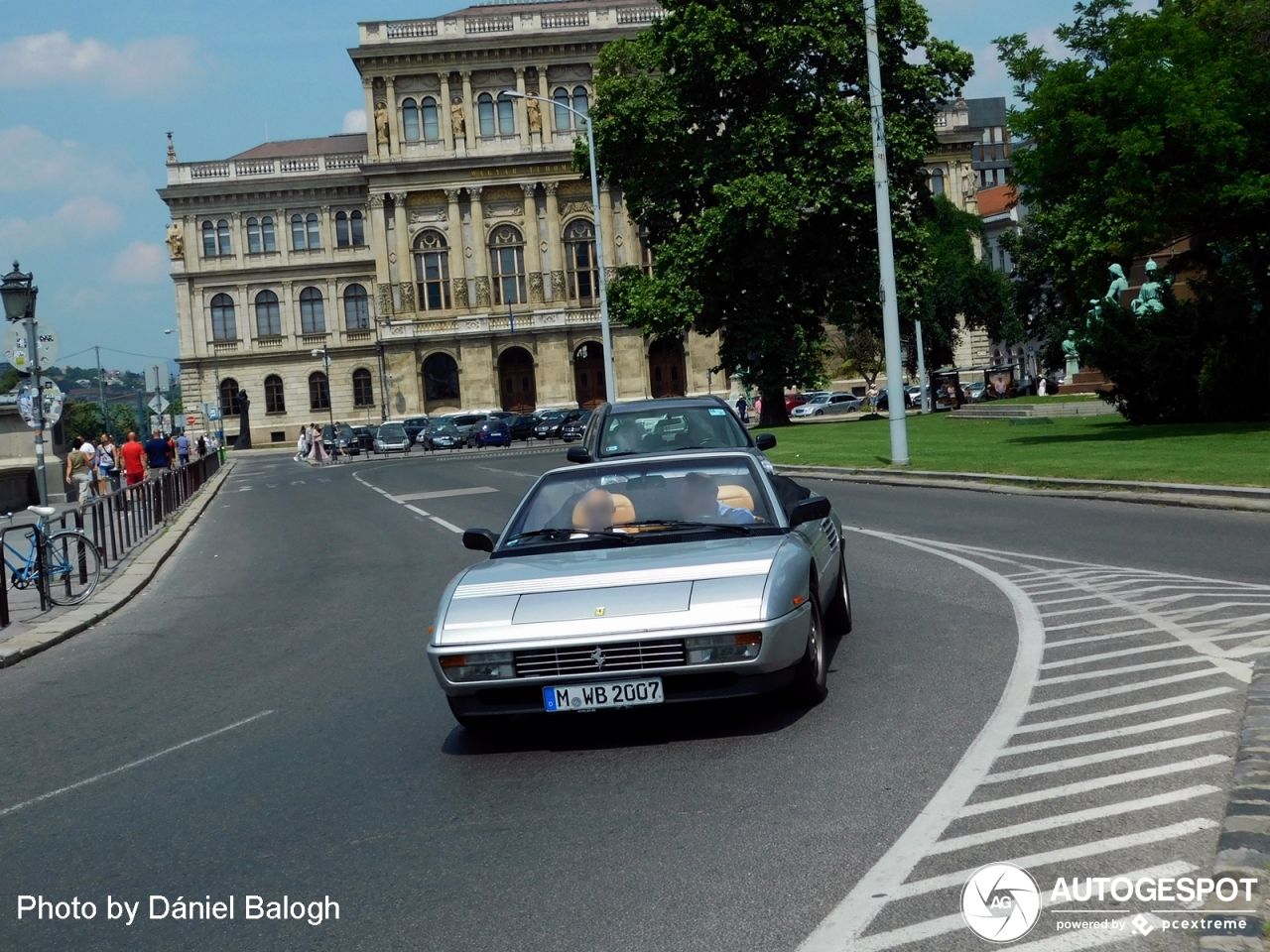 Ferrari Mondial T Cabriolet