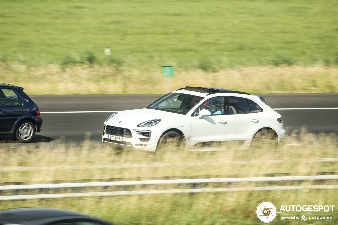 Porsche 95B Macan GTS