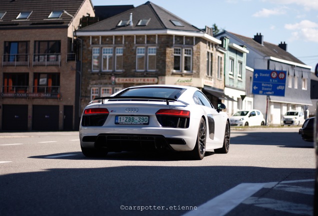 Audi R8 V10 Plus 2015