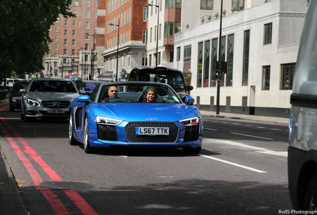 Audi R8 V10 Spyder 2016