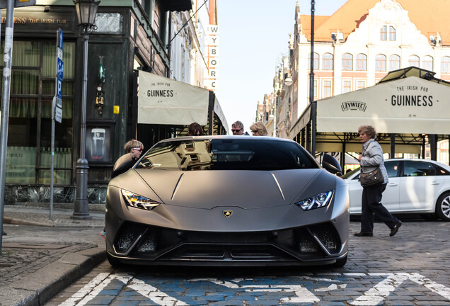 Lamborghini Huracán LP640-4 Performante