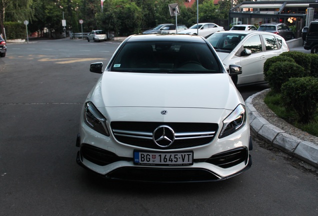 Mercedes-AMG A 45 W176 2015