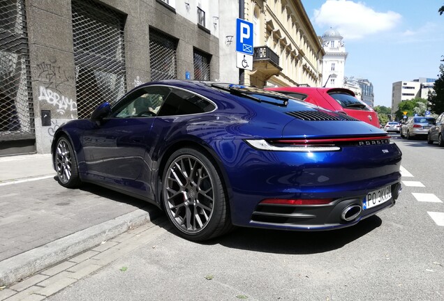 Porsche 992 Carrera 4S