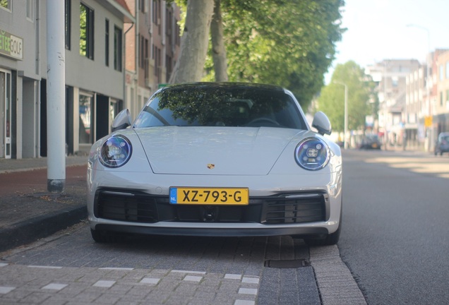 Porsche 992 Carrera 4S