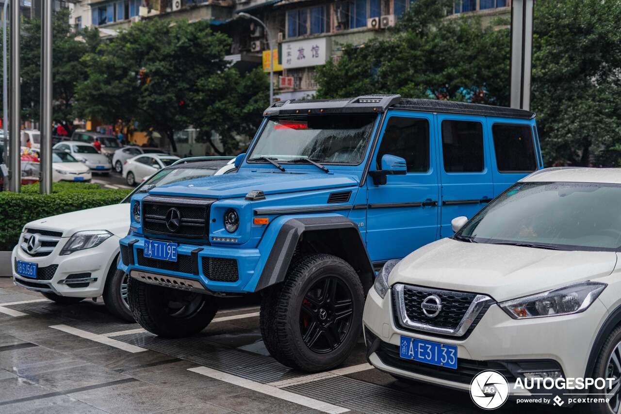 Mercedes-Benz G 550 4X4²