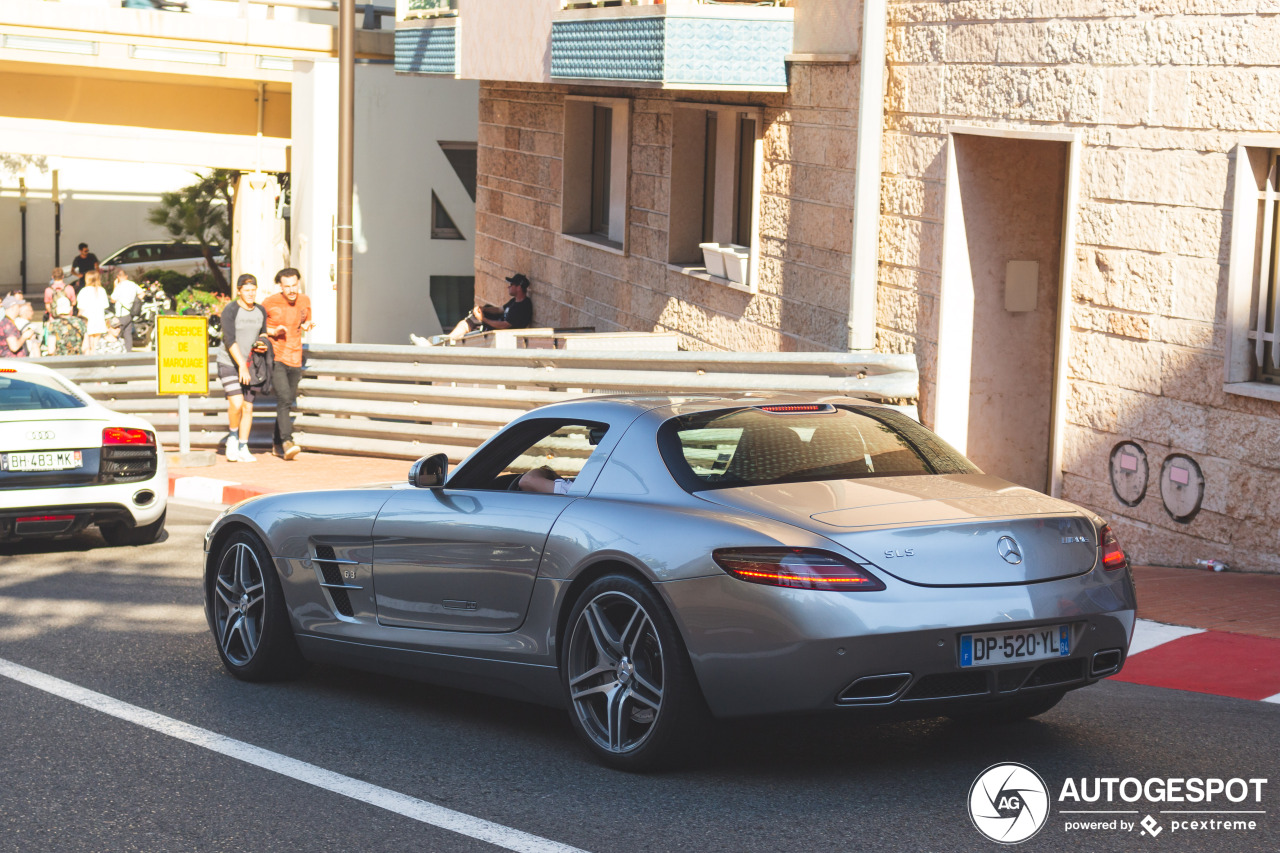 Mercedes-Benz SLS AMG