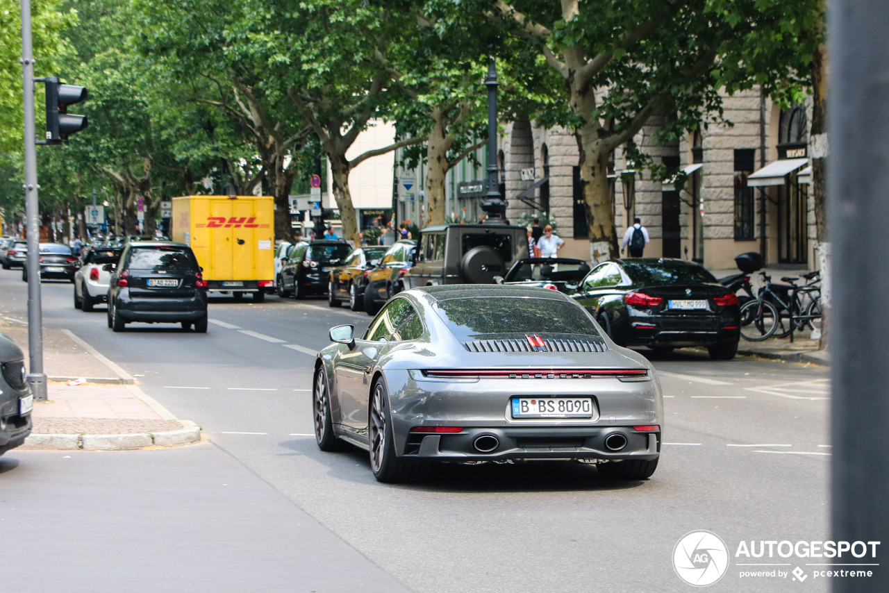 Porsche 992 Carrera 4S