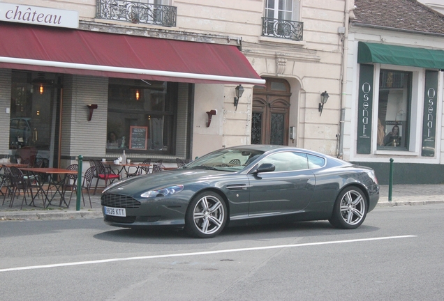 Aston Martin DB9