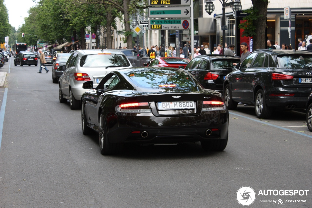 Aston Martin Virage 2011