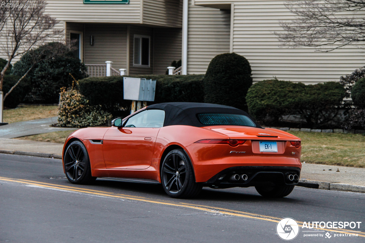 Jaguar F-TYPE S V8 Convertible